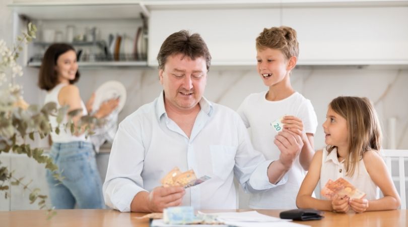 https://store.cardveritas.com/Jusqu’à quel âge vous pouvez bénéficier des allocations familiales ?